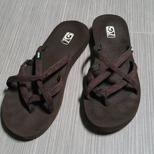 Teve Mush Olowahu sandals
